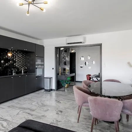 -clr- Charming 3-bedroom In The Heart Of Cannes