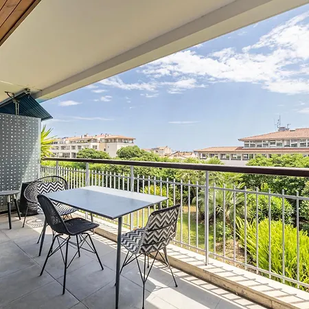 -clr- Charming 3-bedroom In The Heart Of Daire